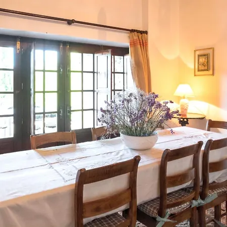 Charming With Private Pool In Vila