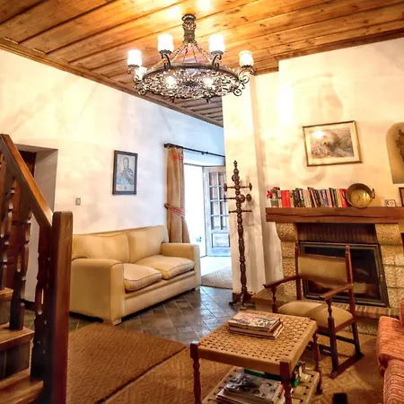 Vila Charming With Private Pool In