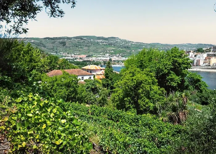 Charming With Private Pool In * 라메구