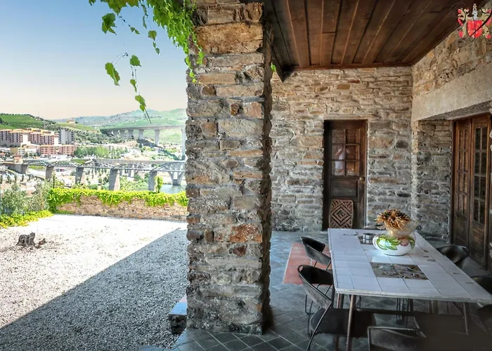 Charming With Private Pool In