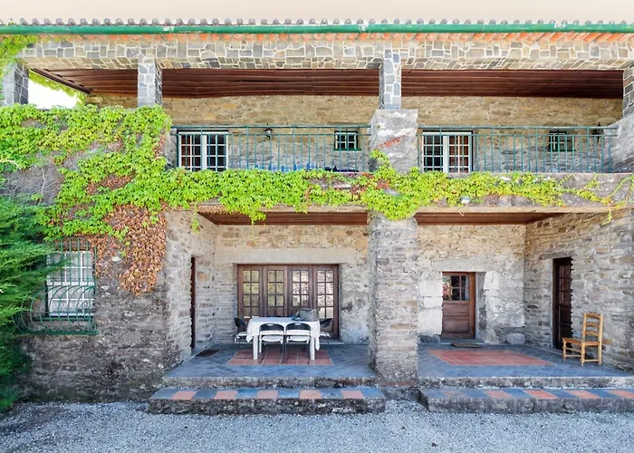 Charming With Private Pool In Villa Lamego